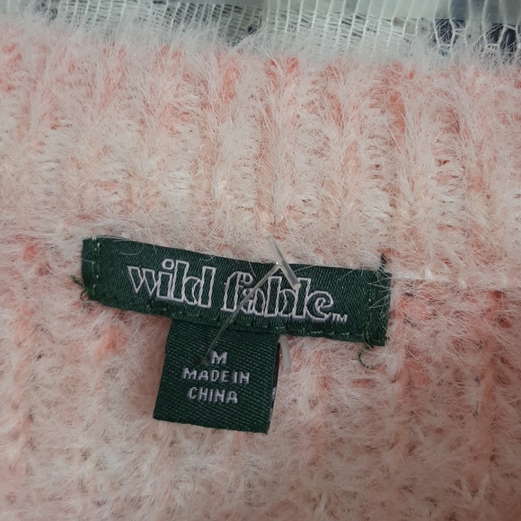 [Wild Fable] NWT soft fuzzy cropped sweater. - Picture 4 of 4